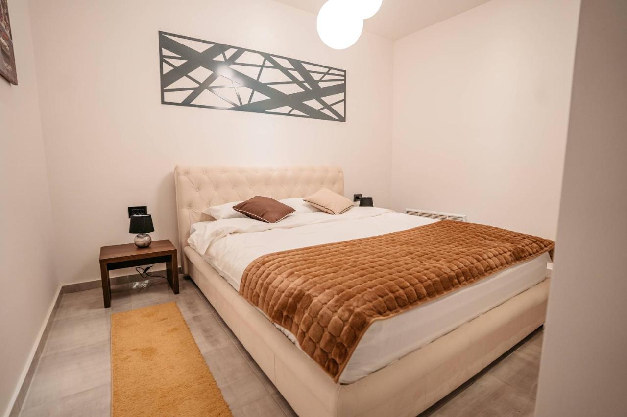 Magico Rooms & Apartments Nis Ngoại thất bức ảnh